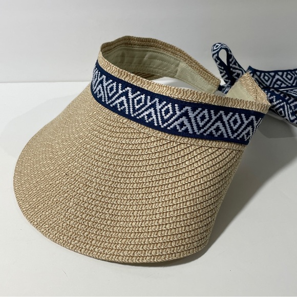 Tie Back Visor - Picture 7 of 12